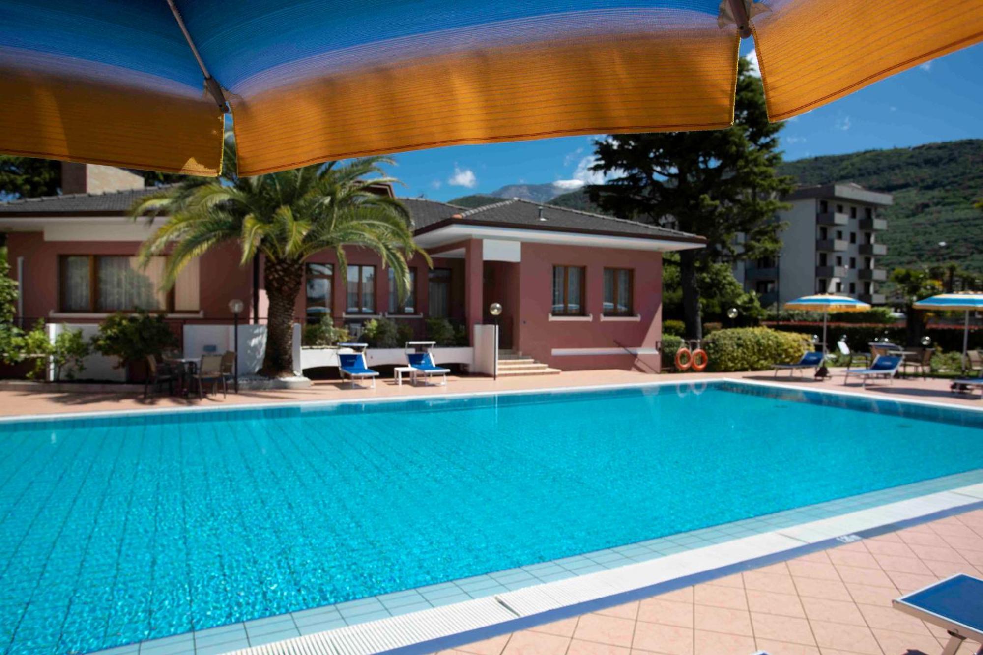 Sunlake Hotel Riva del Garda Eksteriør bilde