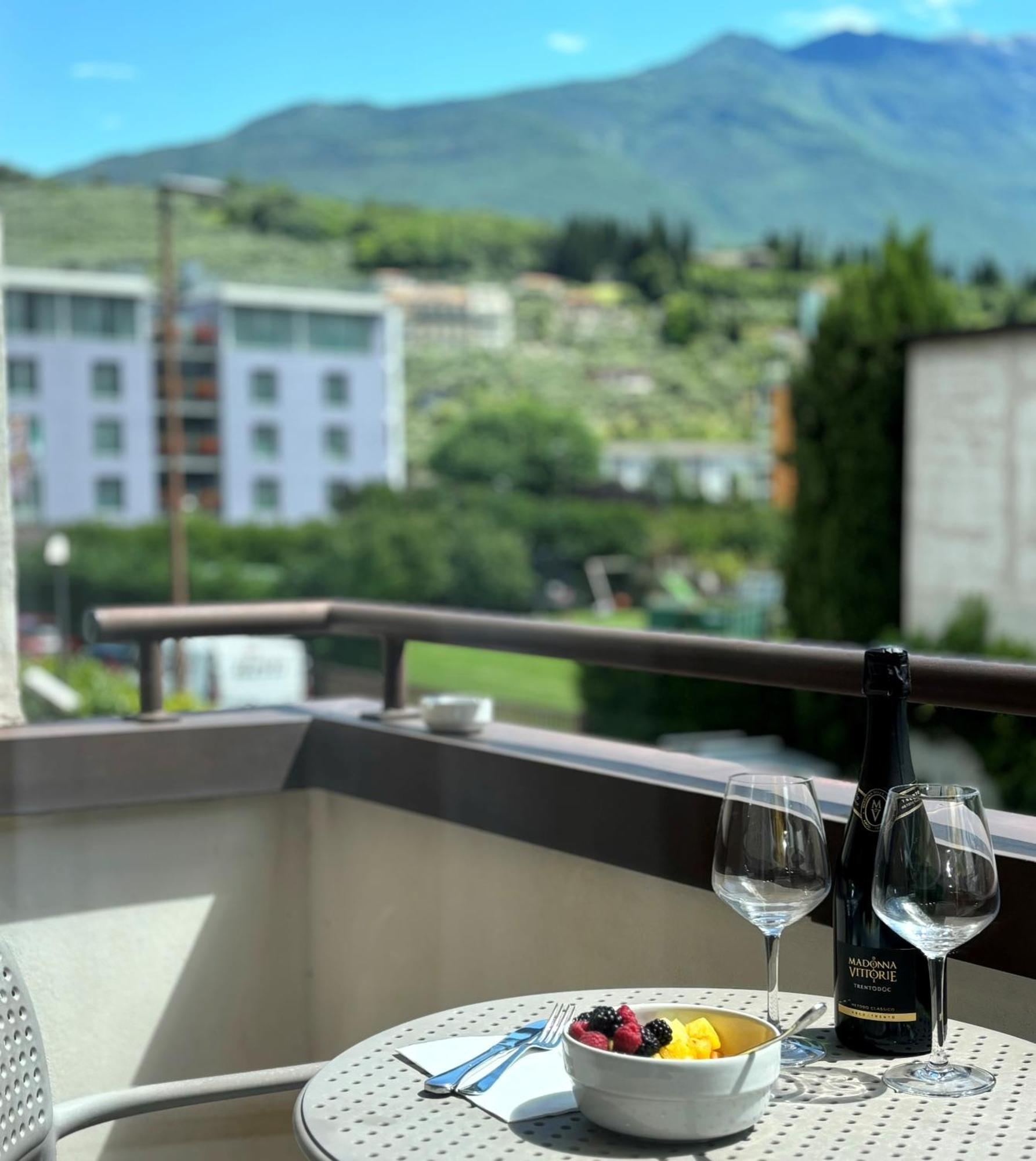Sunlake Hotel Riva del Garda Eksteriør bilde